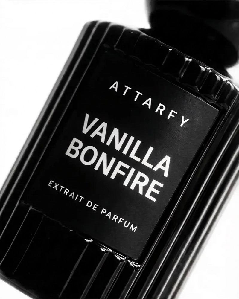 VANILLA BONFIRE Glass & Cap Detail